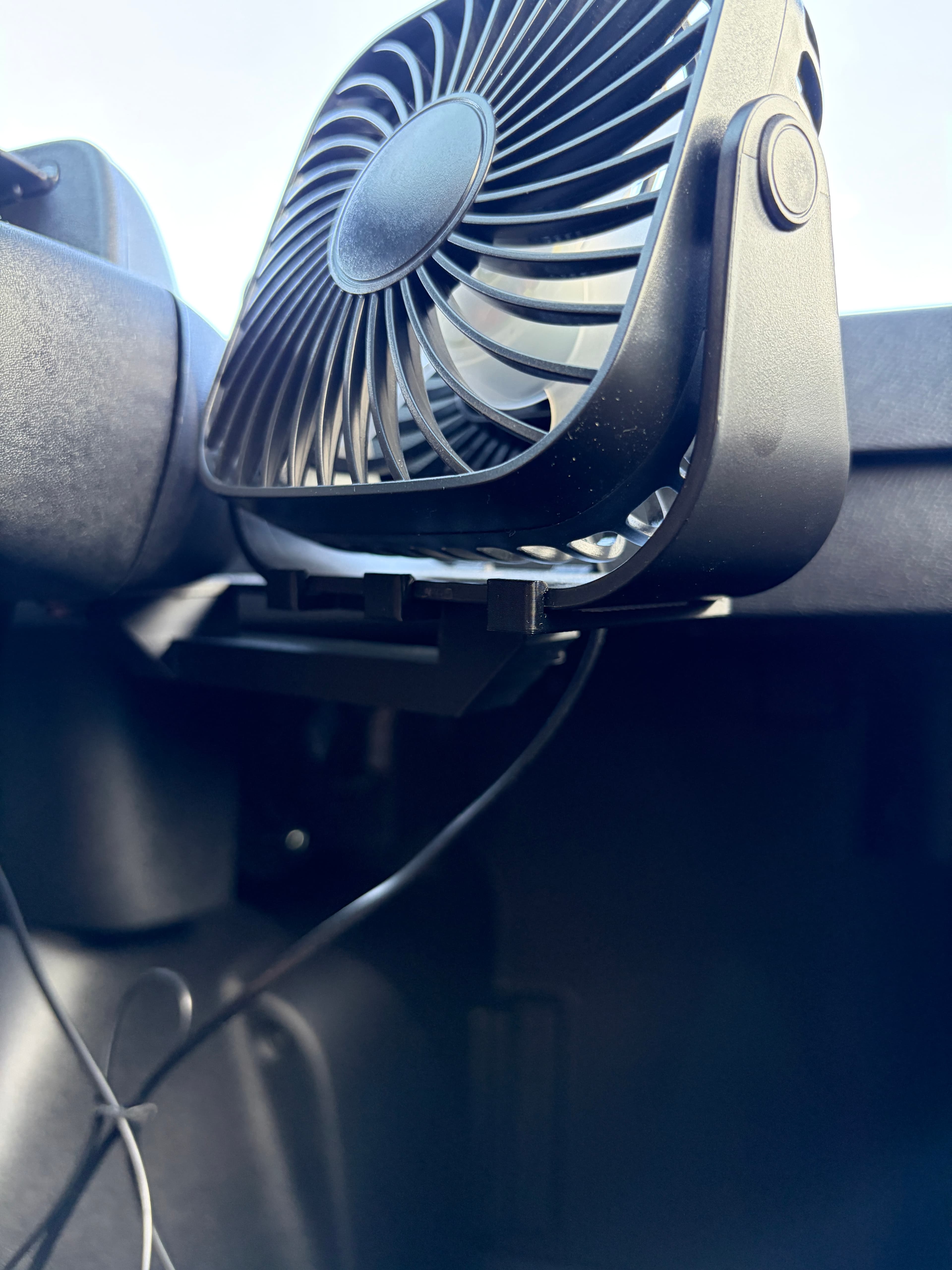 Support ventilateur Citroën Ami - Miniature 2